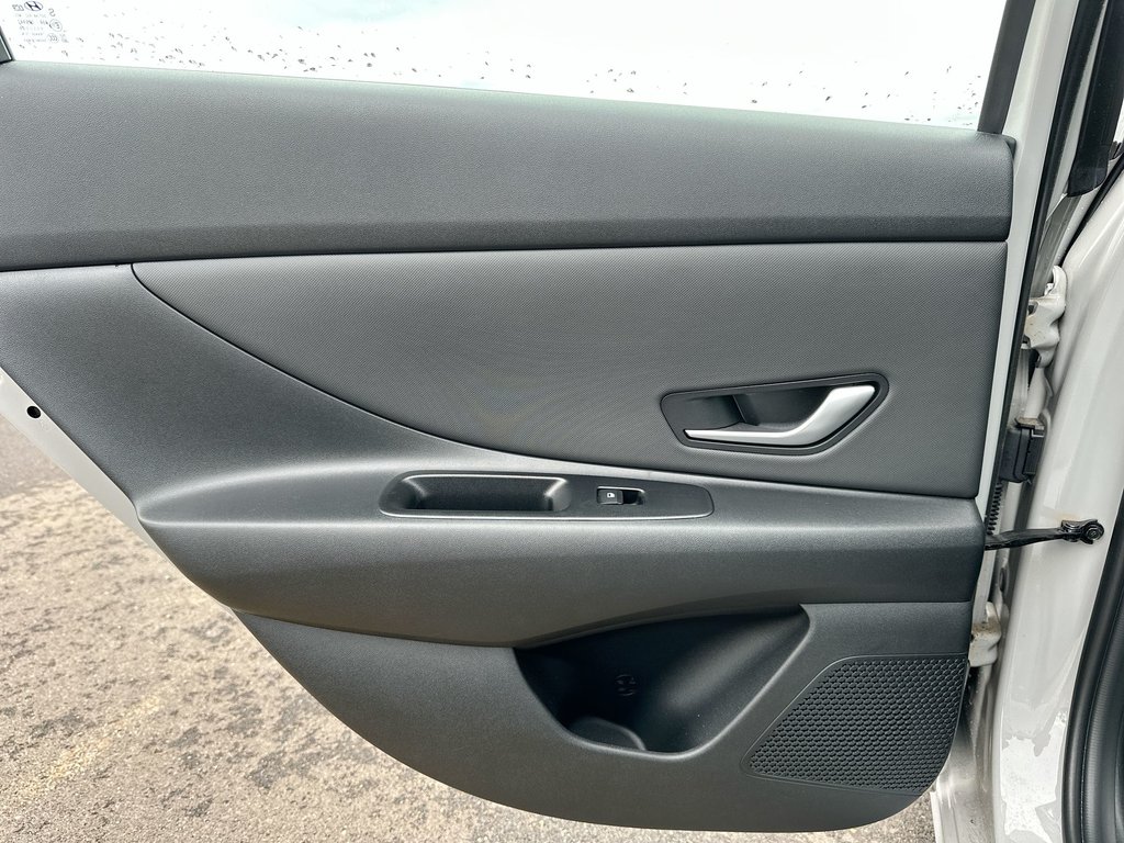 2024 Hyundai ELANTRA PREFERRED in Saint John, New Brunswick - 35 - w1024h768px