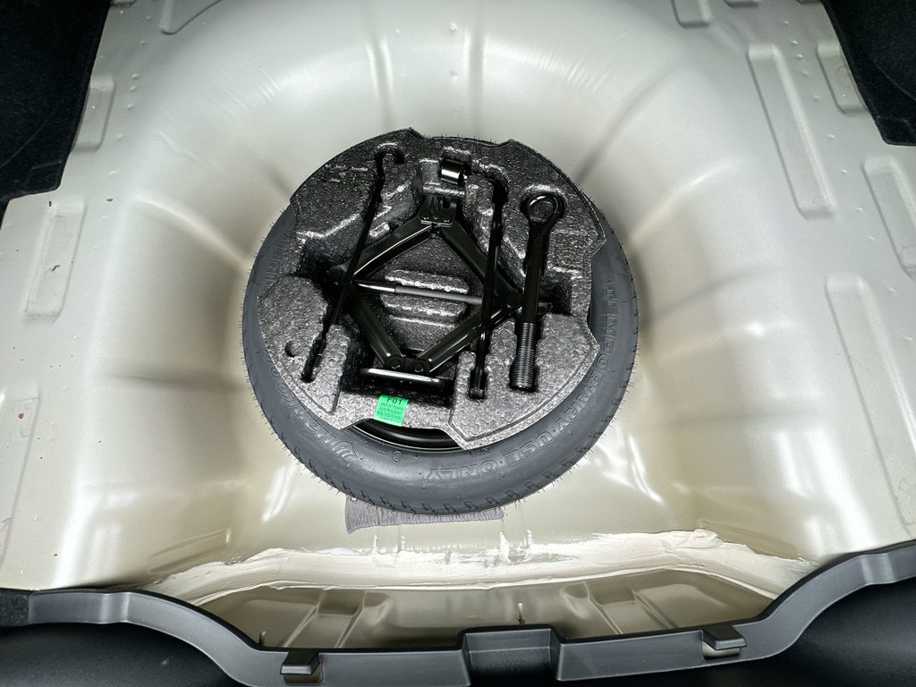 2024 Hyundai ELANTRA PREFERRED in Saint John, New Brunswick - 38 - w1024h768px