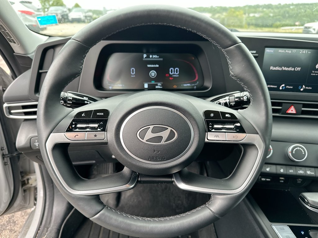 2024 Hyundai ELANTRA PREFERRED in Saint John, New Brunswick - 17 - w1024h768px