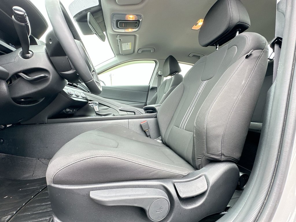 2024 Hyundai ELANTRA PREFERRED in Saint John, New Brunswick - 14 - w1024h768px