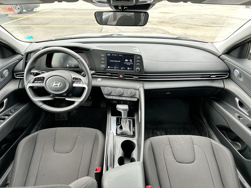 2024 Hyundai ELANTRA PREFERRED in Saint John, New Brunswick - 16 - w1024h768px