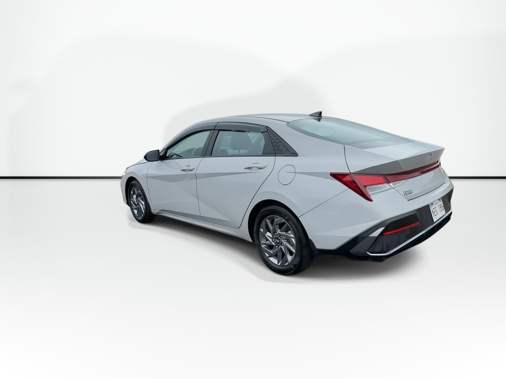 2024 Hyundai ELANTRA PREFERRED in Saint John, New Brunswick - 8 - w1024h768px