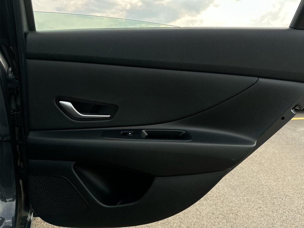 2025 Hyundai Elantra Preferred | Htd Whl | Cam | USB | Warranty to 2029 in Saint John, New Brunswick - 41 - w1024h768px