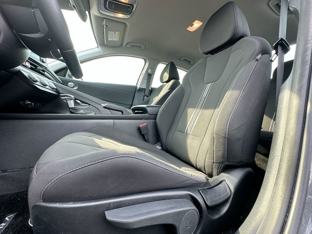 2025 Hyundai Elantra Preferred | Htd Whl | Cam | USB | Warranty to 2029 in Saint John, New Brunswick - 14 - w1024h768px