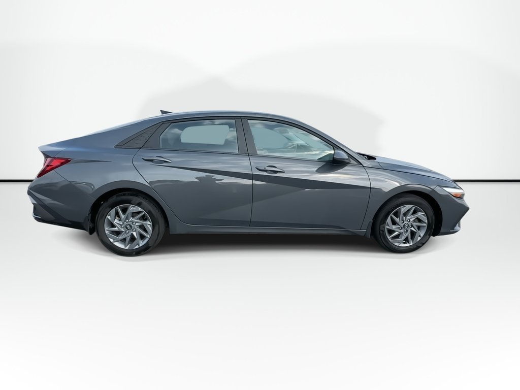2025 Hyundai Elantra Preferred | Htd Whl | Cam | USB | Warranty to 2029 in Saint John, New Brunswick - 9 - w1024h768px