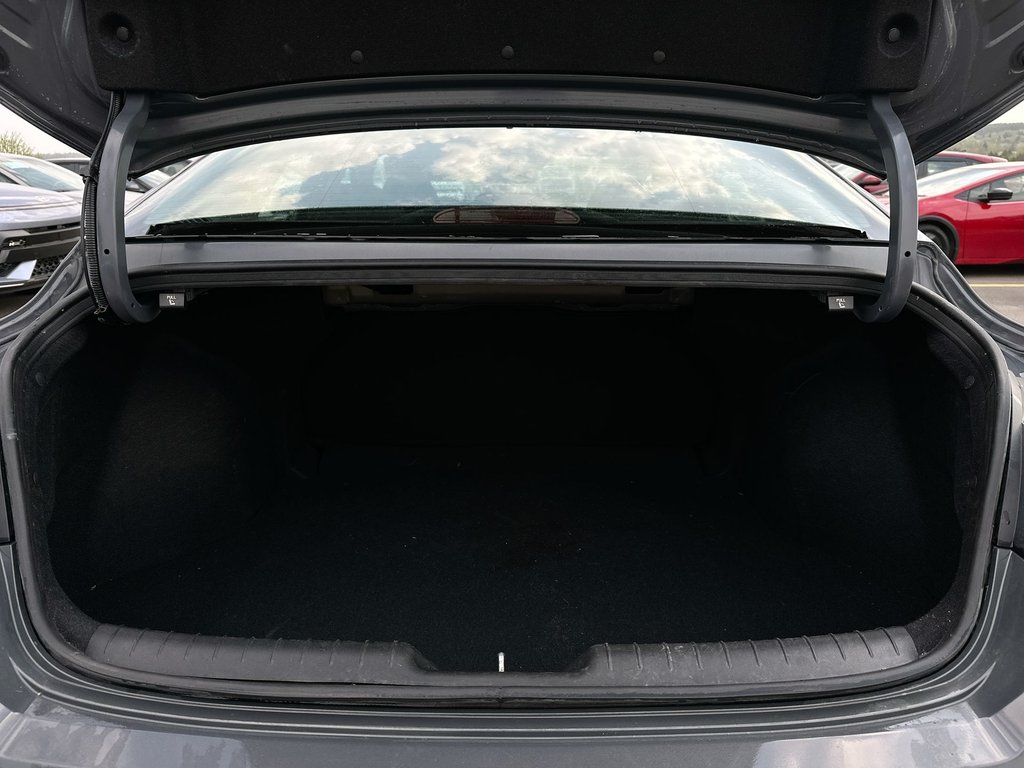 2025 Hyundai Elantra Preferred | Htd Whl | Cam | USB | Warranty to 2029 in Saint John, New Brunswick - 36 - w1024h768px