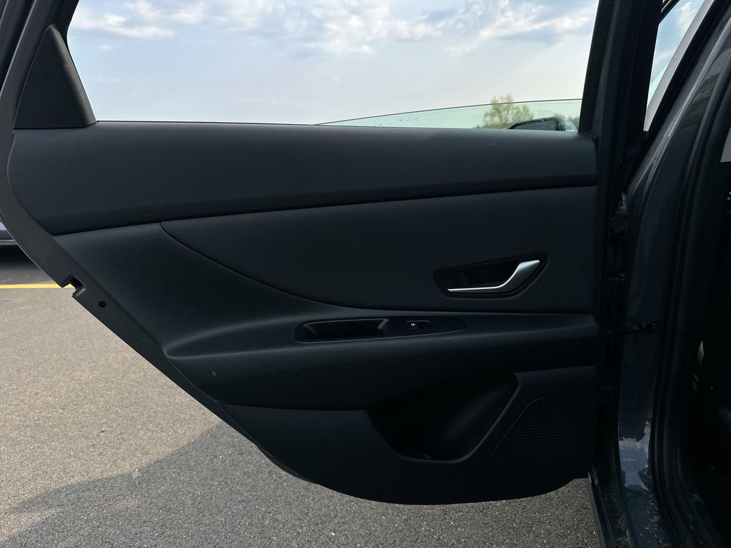 2025 Hyundai Elantra Preferred | Htd Whl | Cam | USB | Warranty to 2029 in Saint John, New Brunswick - 35 - w1024h768px