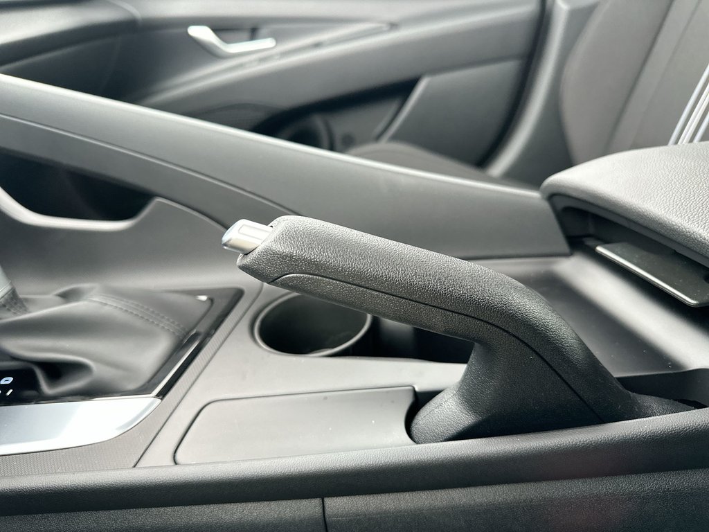 2026 Hyundai Elantra Preferred Tech | Roof | Nav | Warranty to 2030 in Saint John, New Brunswick - 30 - w1024h768px