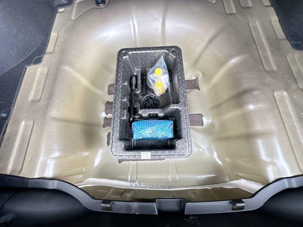 2026 Hyundai Elantra Preferred Tech | Roof | Nav | Warranty to 2030 in Saint John, New Brunswick - 38 - w1024h768px