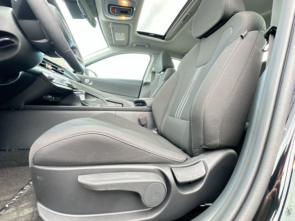 2026 Hyundai Elantra Preferred Tech | Roof | Nav | Warranty to 2031 in Saint John, New Brunswick - 14 - w1024h768px
