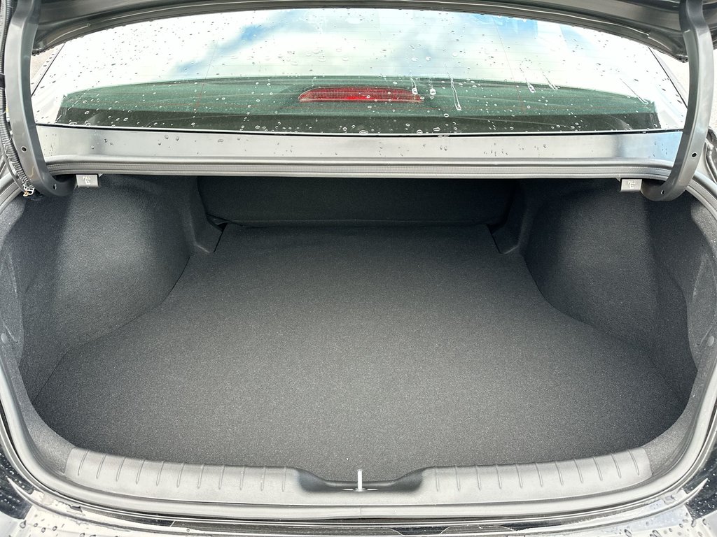 2026 Hyundai Elantra Preferred Tech | Roof | Nav | Warranty to 2031 in Saint John, New Brunswick - 36 - w1024h768px
