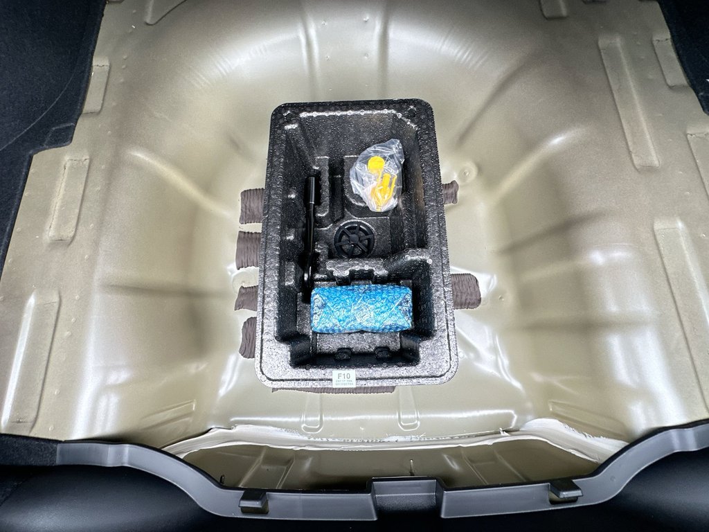 2026 Hyundai Elantra Preferred Tech | Roof | Nav | Warranty to 2031 in Saint John, New Brunswick - 38 - w1024h768px