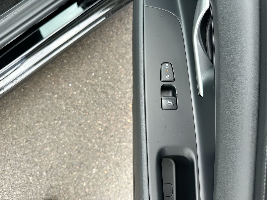 2026 Hyundai Elantra Preferred Tech | Roof | Nav | Warranty to 2031 in Saint John, New Brunswick - 46 - w1024h768px