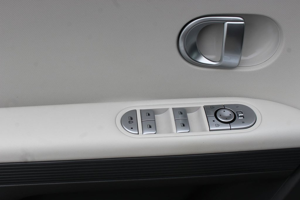 2023 Hyundai Ioniq 5 PREFERRED | EV | Nav | Cam | Warranty to 2031 in Saint John, New Brunswick - 14 - w1024h768px