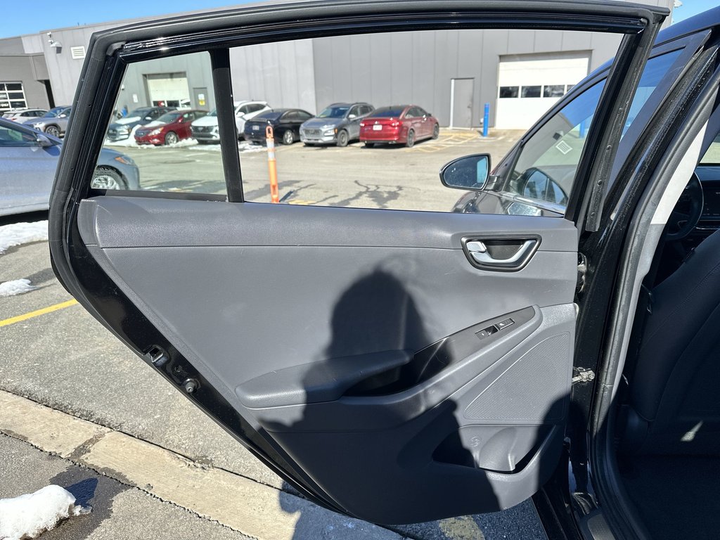 Hyundai Ioniq Electric Plus Ultimate | Cam | Roof | Lthr | Warranty to 2027 2019 à Saint John, Nouveau-Brunswick - 35 - w1024h768px