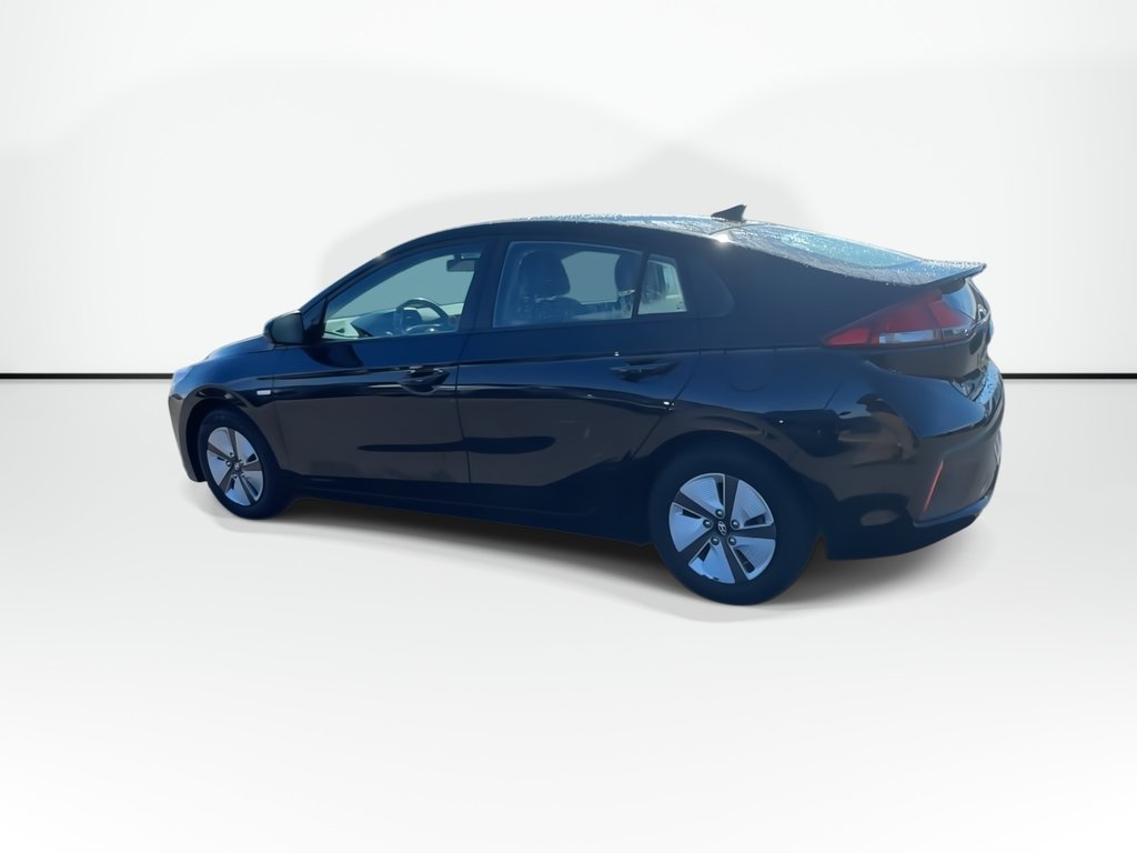 Hyundai Ioniq Hybrid SE | Roof | Cam | HtdSeat | Bluetooth | USB | AC 2017 à Saint John, Nouveau-Brunswick - 6 - w1024h768px