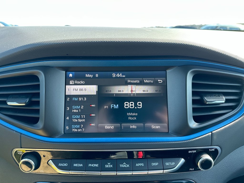 Hyundai Ioniq Hybrid SE | Roof | Cam | HtdSeat | Bluetooth | USB | AC 2017 à Saint John, Nouveau-Brunswick - 25 - w1024h768px