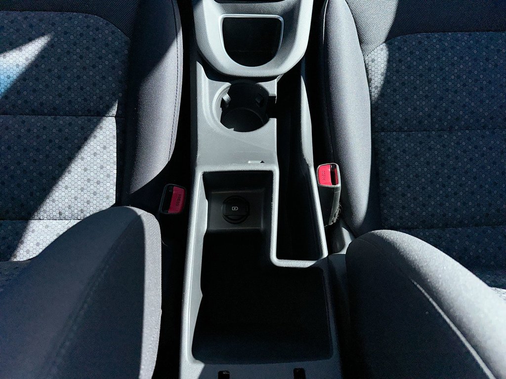Hyundai Ioniq Hybrid SE | Roof | Cam | HtdSeat | Bluetooth | USB | AC 2017 à Saint John, Nouveau-Brunswick - 52 - w1024h768px