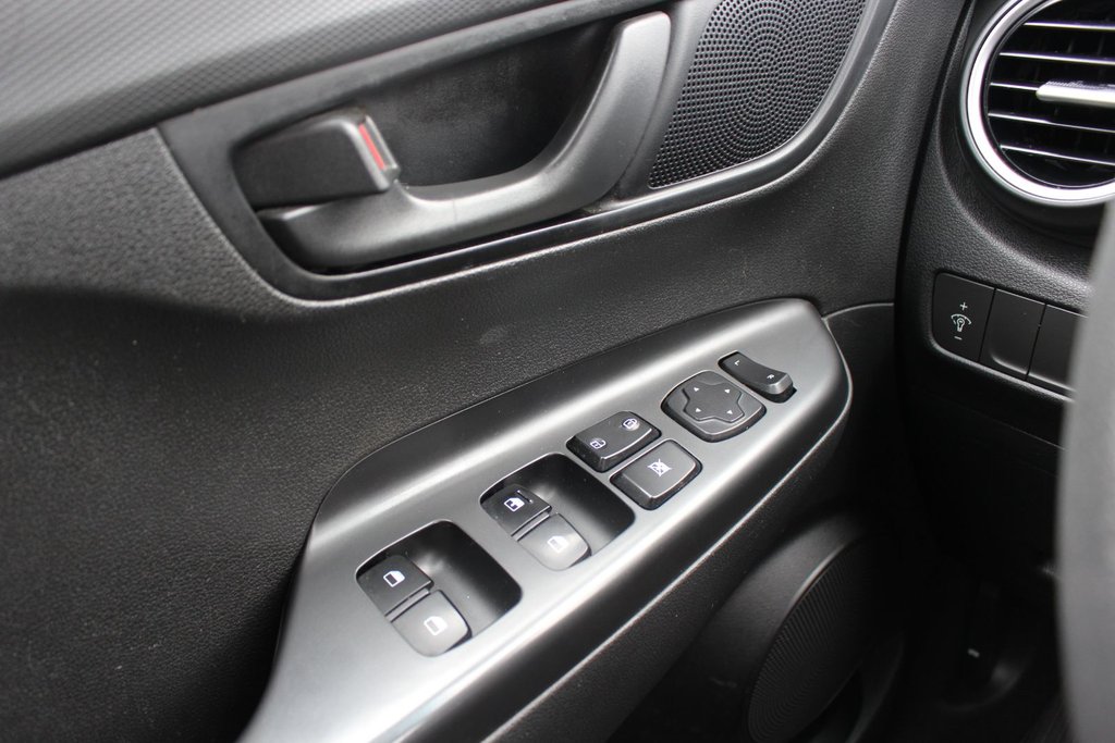 Hyundai Kona Essential | Cam | Bluetooth | AC | Cruise | USB 2018 à Saint John, Nouveau-Brunswick - 37 - w1024h768px