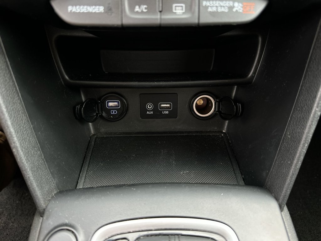 Hyundai Kona Essential | Cam | HtdSeat | Bluetooth | USB | Aux 2019 à Saint John, Nouveau-Brunswick - 28 - w1024h768px