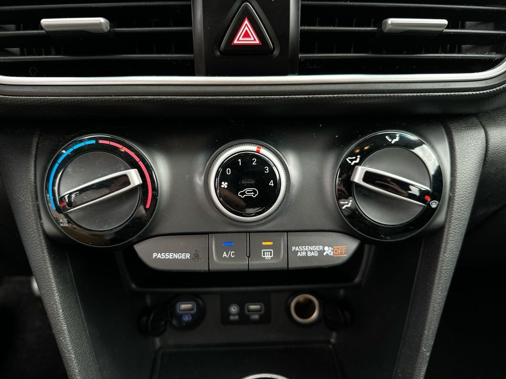 Hyundai Kona Essential | Cam | HtdSeat | Bluetooth | USB | Aux 2019 à Saint John, Nouveau-Brunswick - 27 - w1024h768px