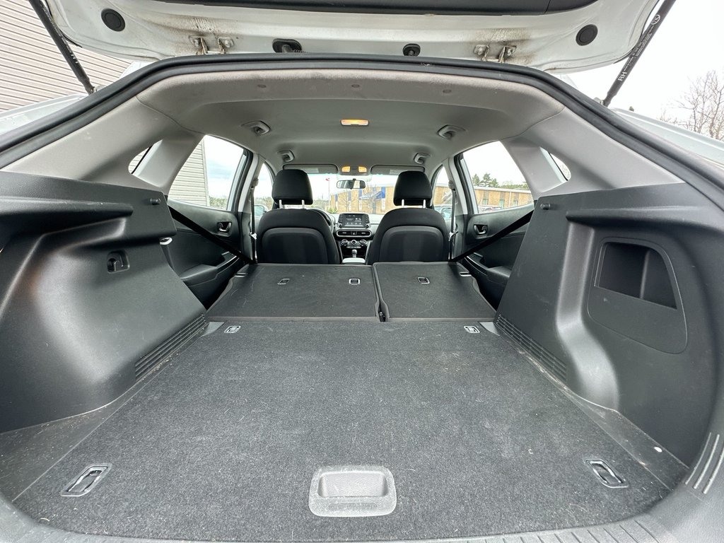 Hyundai Kona Essential | Cam | HtdSeat | Bluetooth | USB | Aux 2019 à Saint John, Nouveau-Brunswick - 37 - w1024h768px