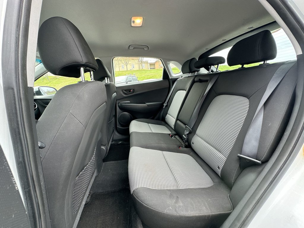 Hyundai Kona Essential | Cam | HtdSeat | Bluetooth | USB | Aux 2019 à Saint John, Nouveau-Brunswick - 32 - w1024h768px