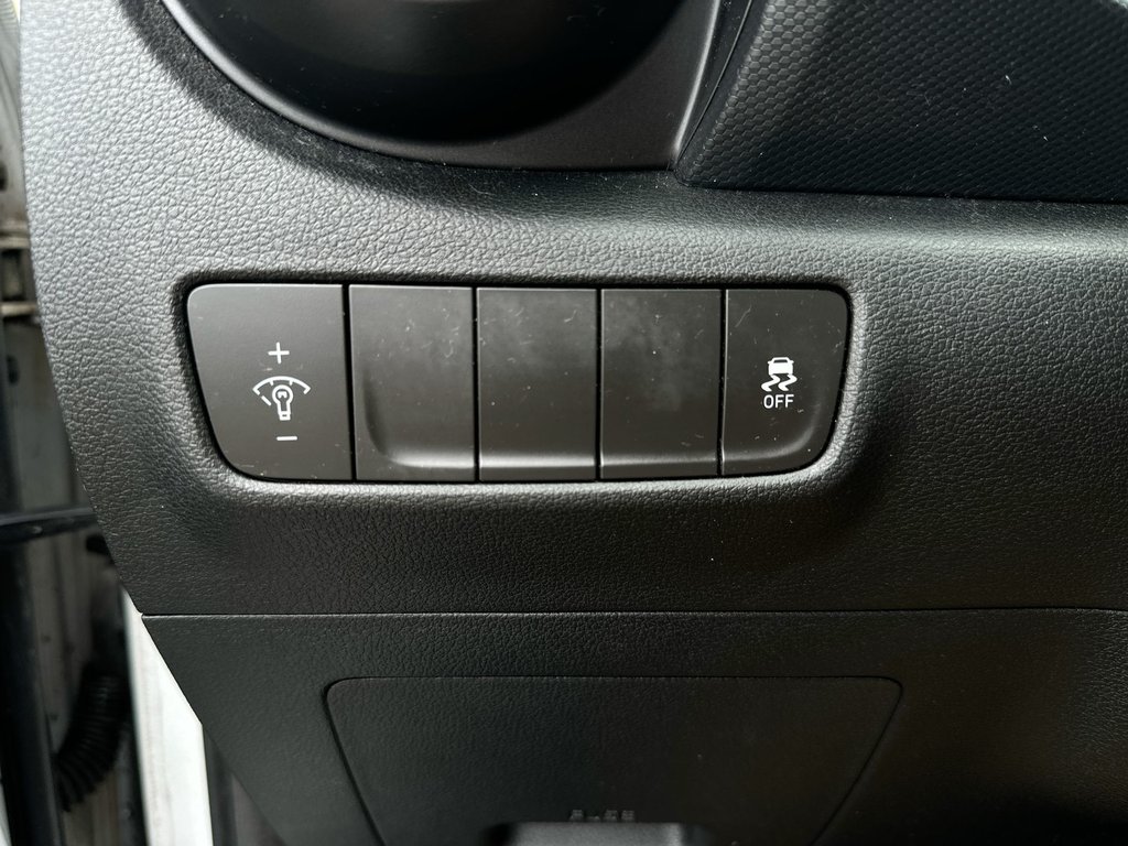 Hyundai Kona Essential | Cam | HtdSeat | Bluetooth | USB | Aux 2019 à Saint John, Nouveau-Brunswick - 22 - w1024h768px
