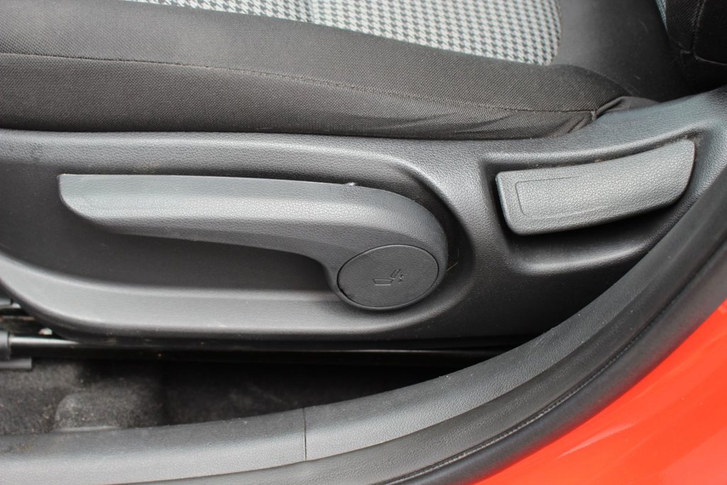2020 Hyundai Kona Preferred | HtdSeats | Cam | Bluetooth | Aux | USB in Saint John, New Brunswick - 13 - w1024h768px