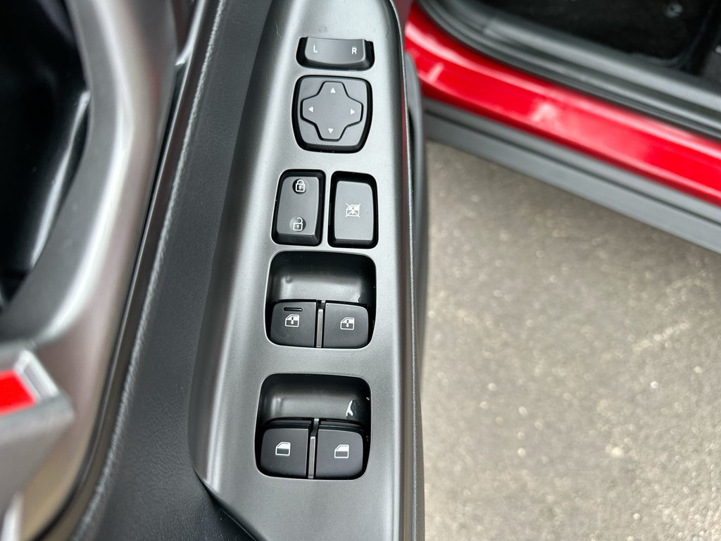 2021 Hyundai Kona Luxury | Lthr | Roof | Htd Whl | Alloy | Bluetooth in Saint John, New Brunswick - 15 - w1024h768px