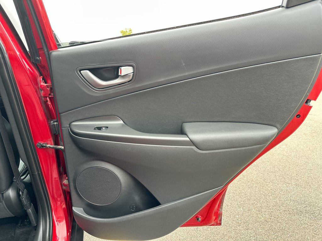 2021 Hyundai Kona Luxury | Lthr | Roof | Htd Whl | Alloy | Bluetooth in Saint John, New Brunswick - 41 - w1024h768px