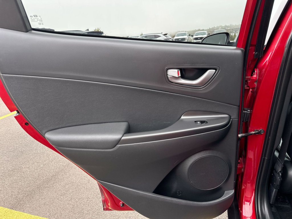 2021 Hyundai Kona Luxury | Lthr | Roof | Htd Whl | Alloy | Bluetooth in Saint John, New Brunswick - 35 - w1024h768px