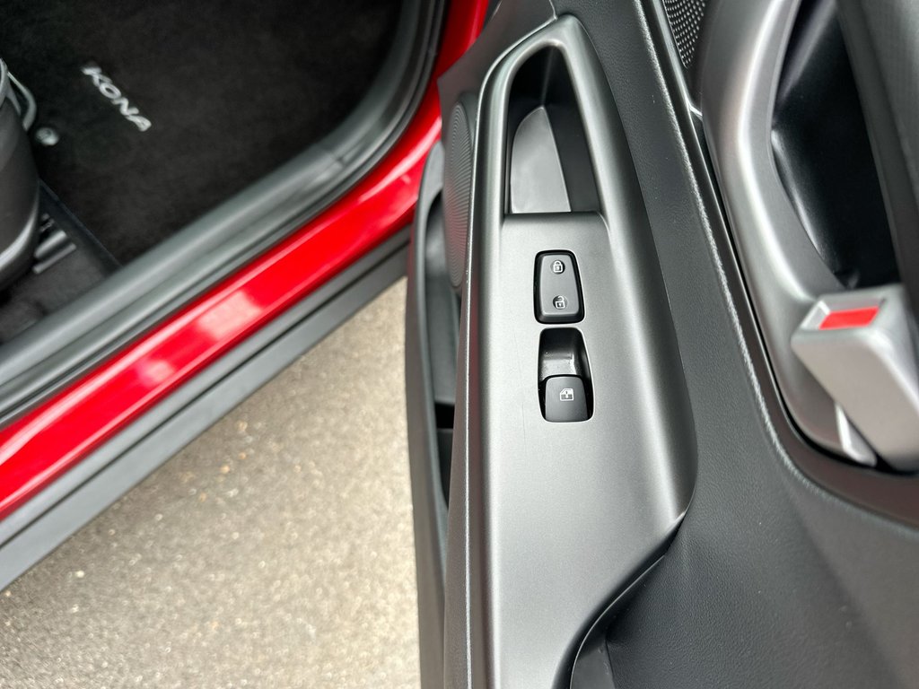 2021 Hyundai Kona Luxury | Lthr | Roof | Htd Whl | Alloy | Bluetooth in Saint John, New Brunswick - 46 - w1024h768px