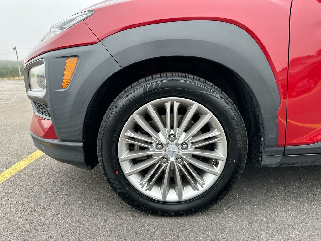 2021 Hyundai Kona Luxury | Lthr | Roof | Htd Whl | Alloy | Bluetooth in Saint John, New Brunswick - 10 - w1024h768px