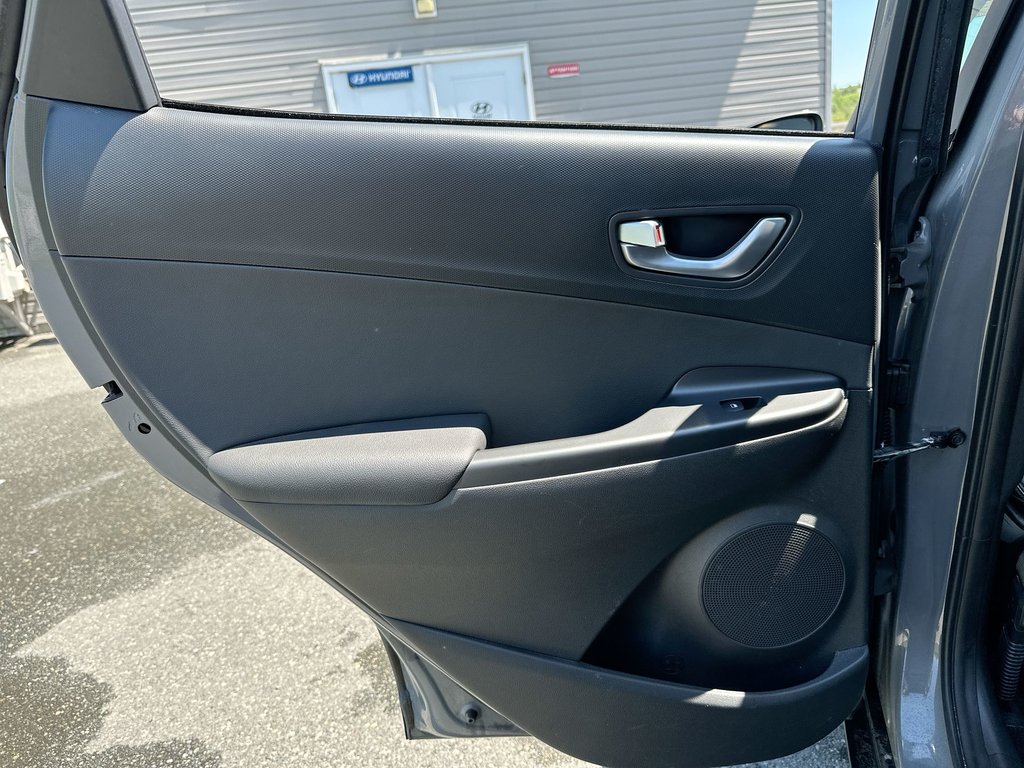 2022 Hyundai Kona Preferred | Roof | Lthr | USB | Warranty to 2027 in Saint John, New Brunswick - 35 - w1024h768px
