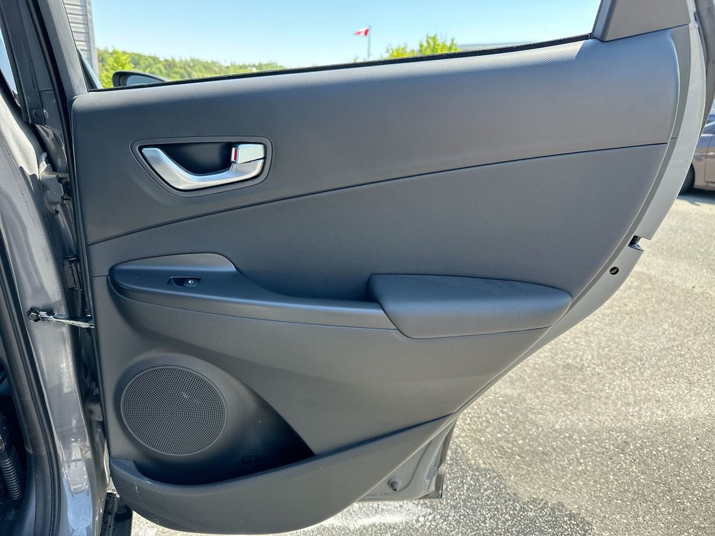 2022 Hyundai Kona Preferred | Roof | Lthr | USB | Warranty to 2027 in Saint John, New Brunswick - 41 - w1024h768px