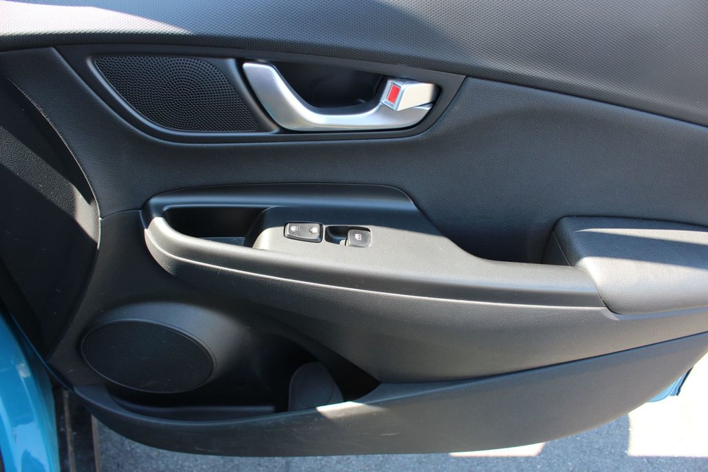 Hyundai Kona Preferred | Leather | SunRoof | Warranty to 2028 2023 à Saint John, Nouveau-Brunswick - 50 - w1024h768px