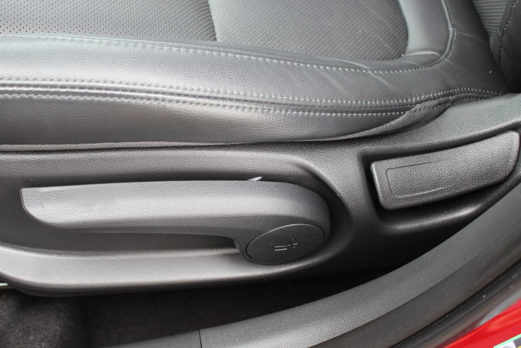 2023 Hyundai Kona Preferred | Leather | SunRoof | Warranty to 2028 in Saint John, New Brunswick - 13 - w1024h768px