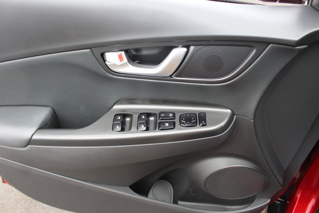 2023 Hyundai Kona Preferred | Leather | SunRoof | Warranty to 2028 in Saint John, New Brunswick - 14 - w1024h768px