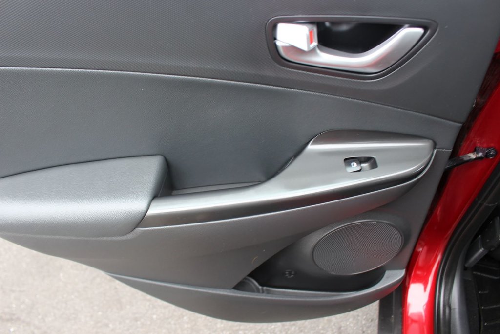 2023 Hyundai Kona Preferred | Leather | SunRoof | Warranty to 2028 in Saint John, New Brunswick - 37 - w1024h768px