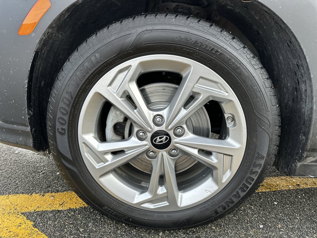 2023 Hyundai Kona Preferred | HtdSeat | Cam | Warranty to 2028 in Saint John, New Brunswick - 10 - w1024h768px