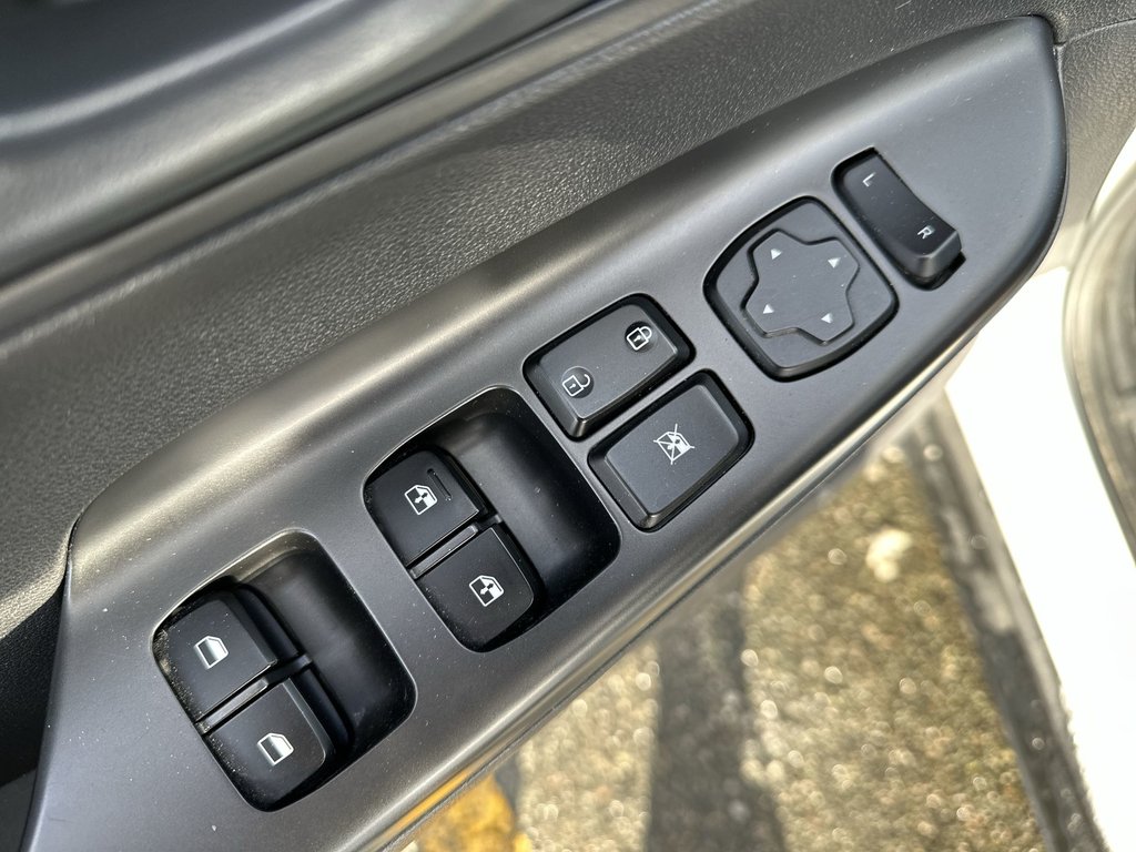 2023 Hyundai Kona Preferred | Cam | HtdSeats | Warranty to 2028 in Saint John, New Brunswick - 15 - w1024h768px