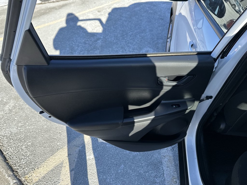 Hyundai Kona Essential | Cam | HtdSeats | Warranty to 2027 2023 à Saint John, Nouveau-Brunswick - 35 - w1024h768px