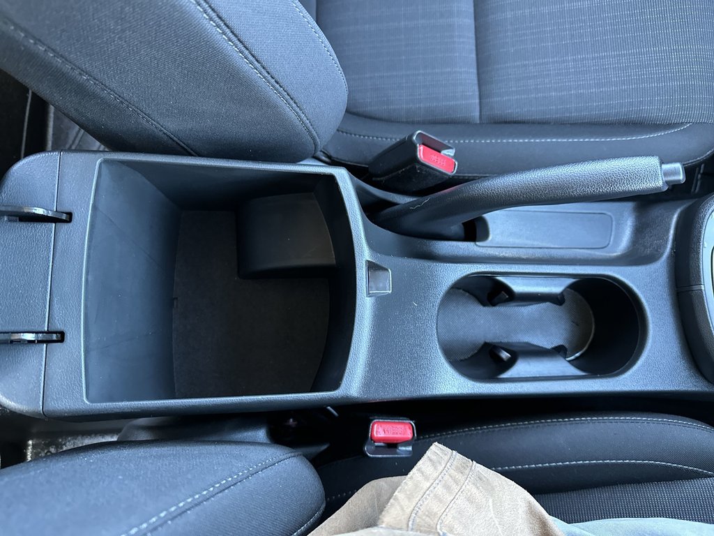 Hyundai Kona Essential | Cam | HtdSeats | Warranty to 2027 2023 à Saint John, Nouveau-Brunswick - 50 - w1024h768px