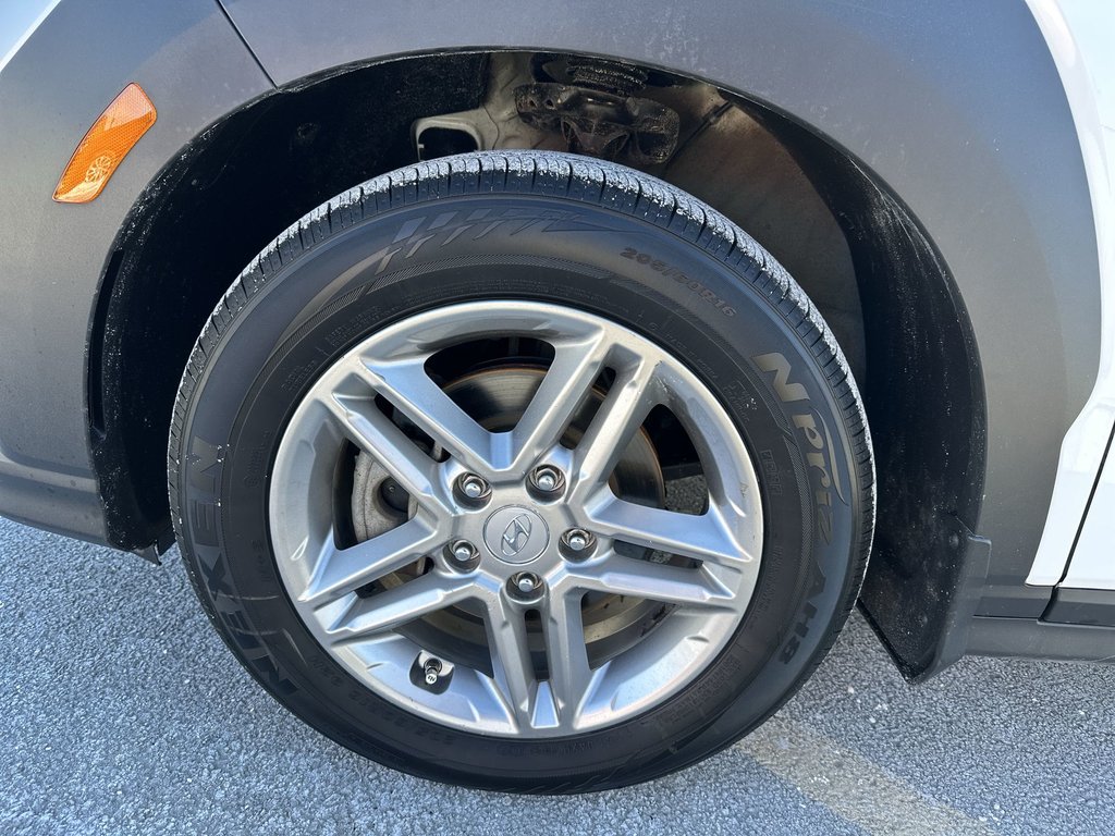 Hyundai Kona Essential | Cam | HtdSeats | Warranty to 2027 2023 à Saint John, Nouveau-Brunswick - 10 - w1024h768px