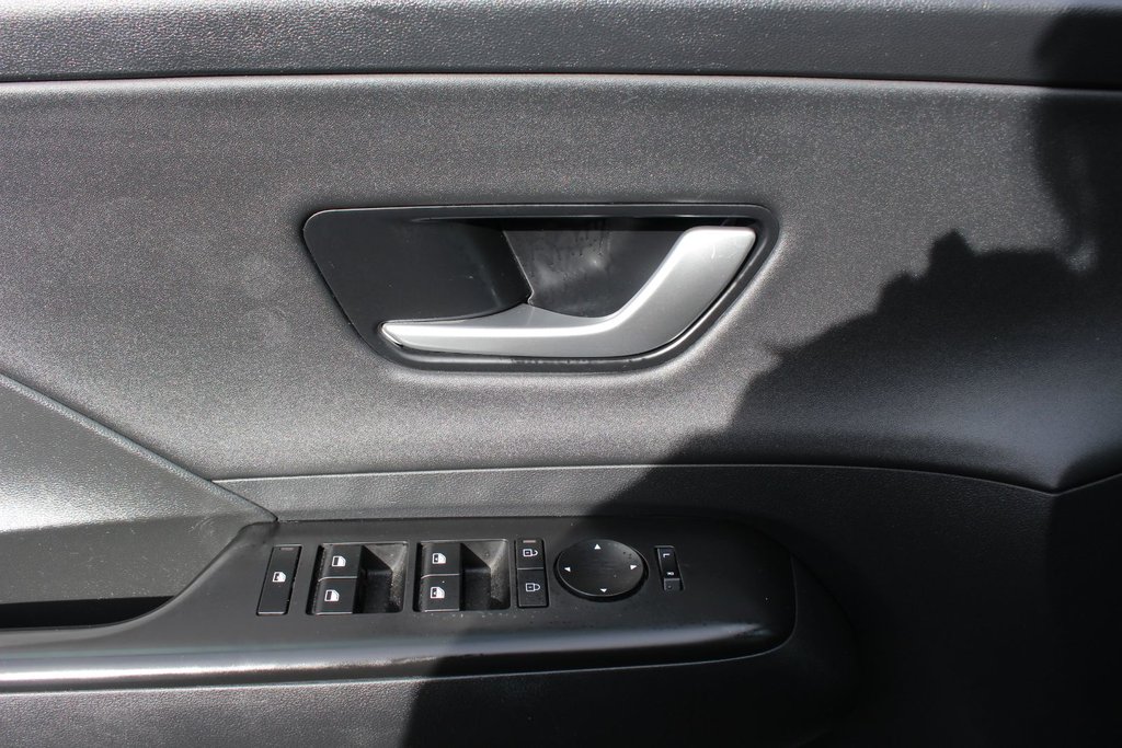 2024 Hyundai Kona Preferred Trend | Roof | Lthr | Warranty to 2029 in Saint John, New Brunswick - 36 - w1024h768px