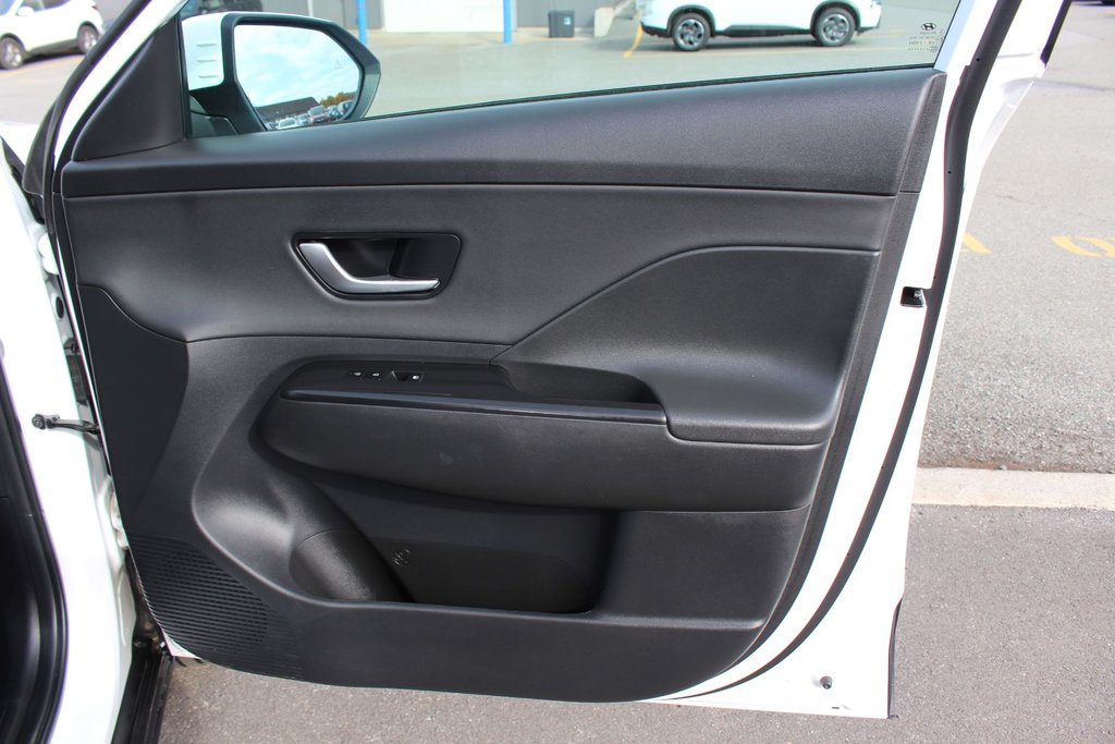 2024 Hyundai Kona Preferred Trend | Roof | Cam | Warranty to 2029 in Saint John, New Brunswick - 50 - w1024h768px