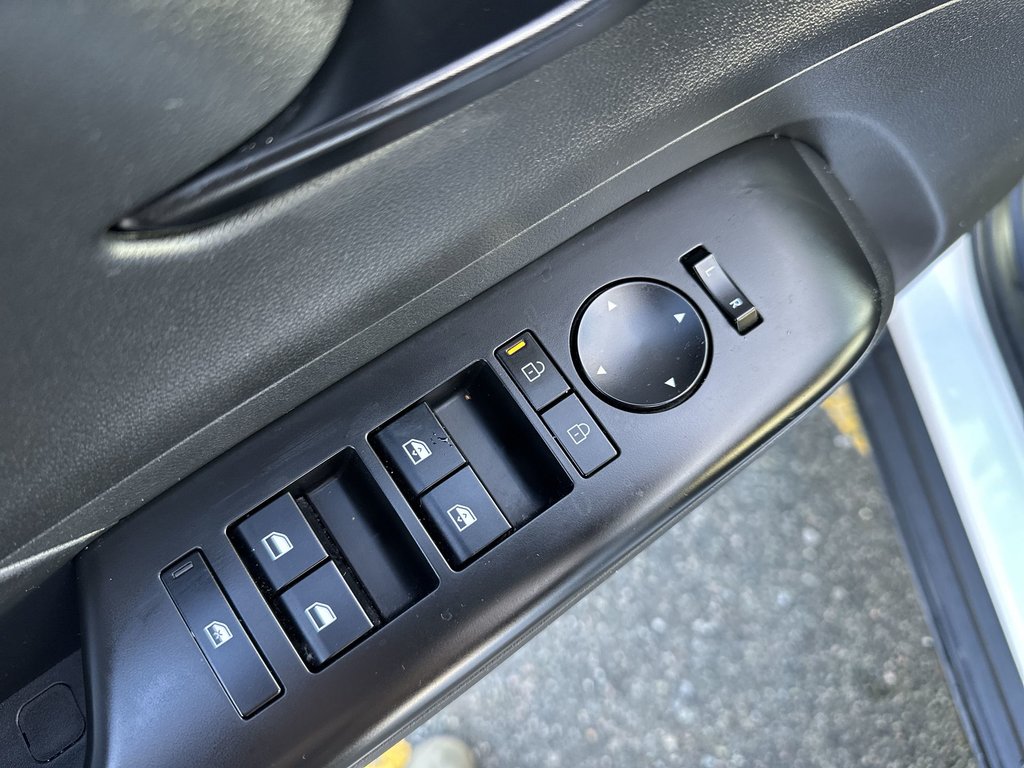 2024 Hyundai Kona Preferred | Cam | HtdSeats | Warranty to 2029 in Saint John, New Brunswick - 15 - w1024h768px