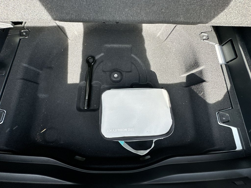 2025 Hyundai Kona Preferred Trend | Lthr | Roof | Warranty to 2030 in Saint John, New Brunswick - 38 - w1024h768px