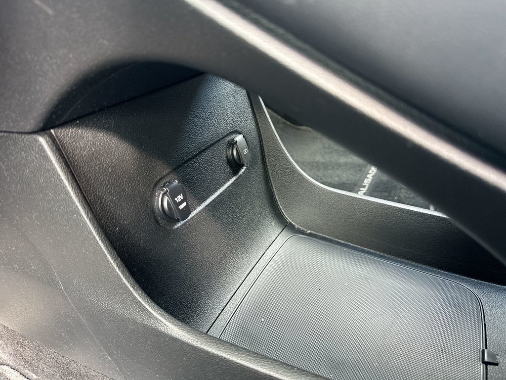 2021 Hyundai Palisade Luxury | Roof | Lthr | Cam | HtdSeat | Bluetooth in Saint John, New Brunswick - 28 - w1024h768px